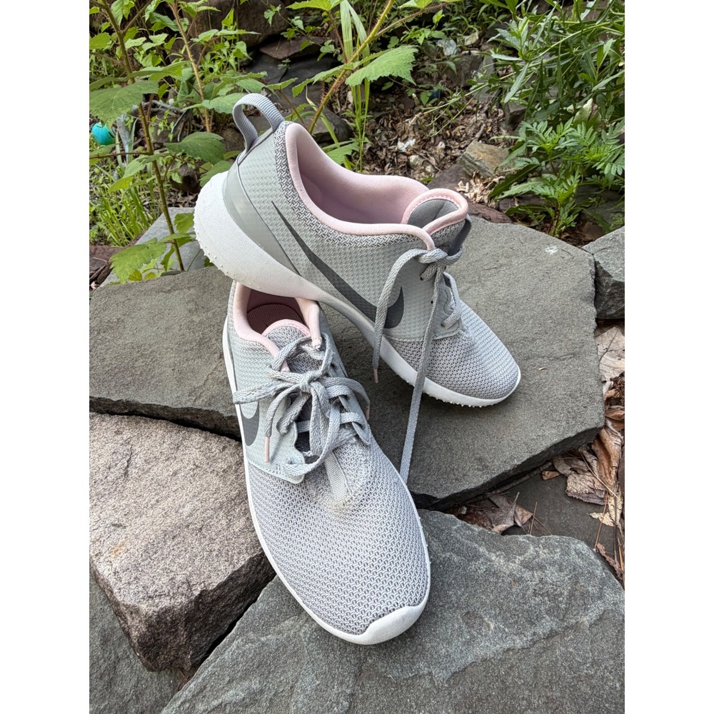 Nike Roshe G‎ Golf Shoes Womens 7.5 Wolf Grey Pink Foam AA1851-004 Spikeless